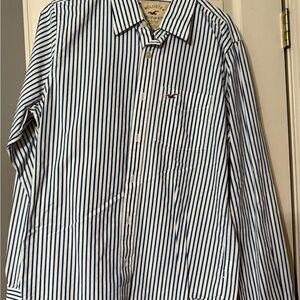 Hollister Men's Blue Striped Shirt
